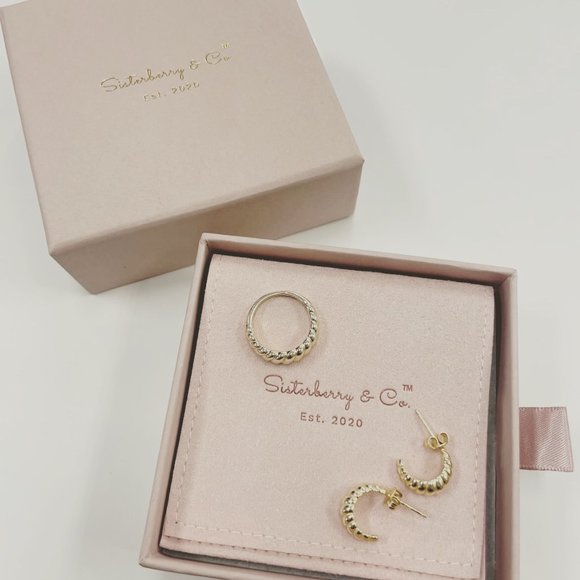 NWT Vanessa Ring // 14K Gold Vermeil (Size 6) - Picture 3 of 4